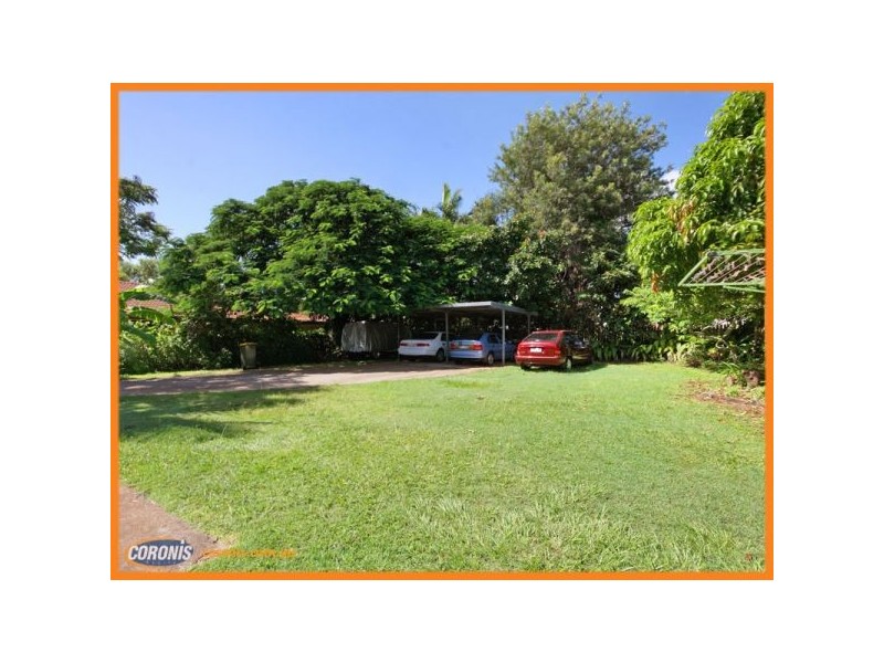21 James Street, Scarborough QLD 4020