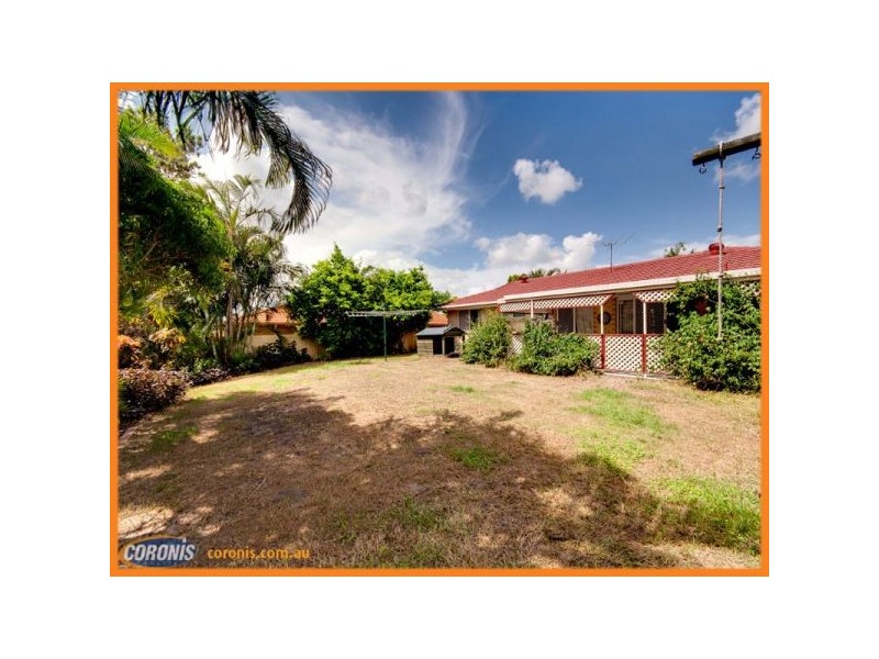 77 Bushland Drive, Regents Park QLD 4118