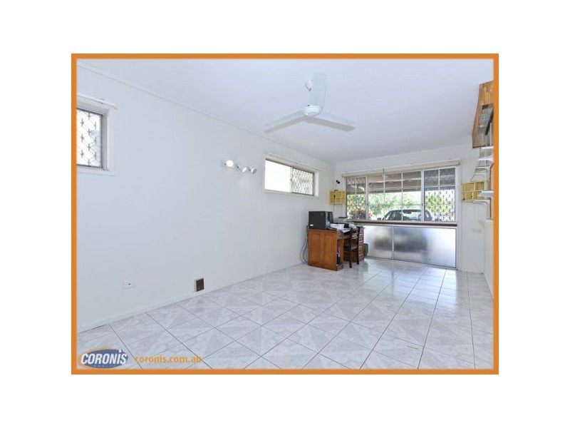 6 Van Dieman Crescent, Springwood QLD 4127