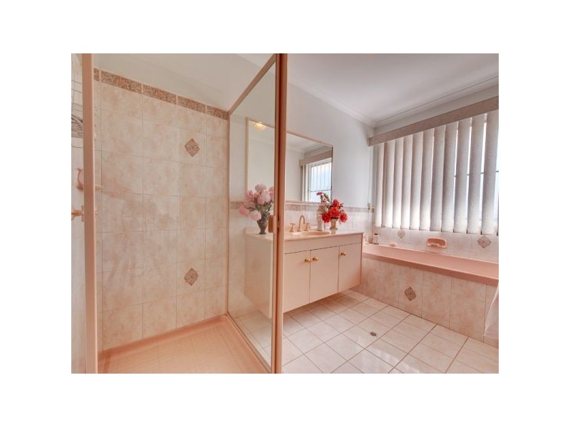 37 Katrina Crescent, Waterford West QLD 4133