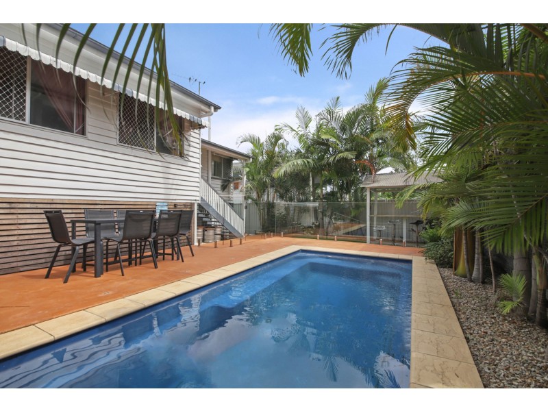 16 Crawford Avenue, Stafford QLD 4053