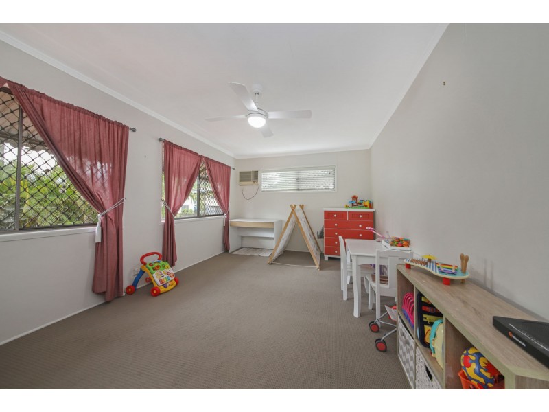 16 Crawford Avenue, Stafford QLD 4053