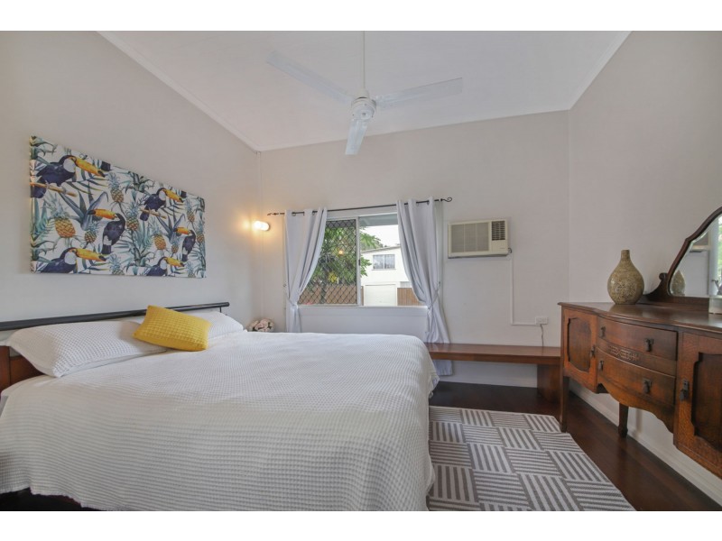 16 Crawford Avenue, Stafford QLD 4053