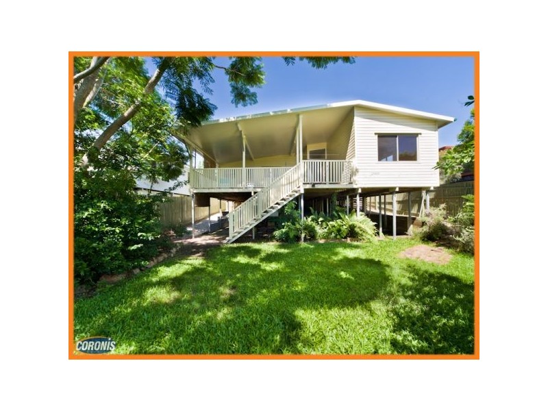 18 Yanderra Avenue, Arana Hills QLD 4054