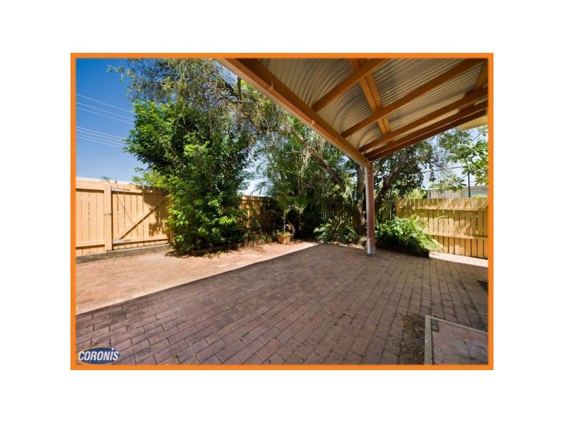 18 Yanderra Avenue, Arana Hills QLD 4054