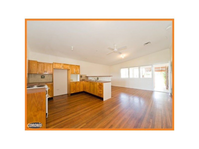 18 Yanderra Avenue, Arana Hills QLD 4054