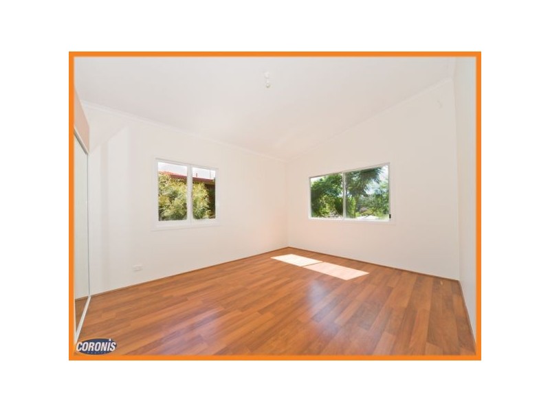 18 Yanderra Avenue, Arana Hills QLD 4054