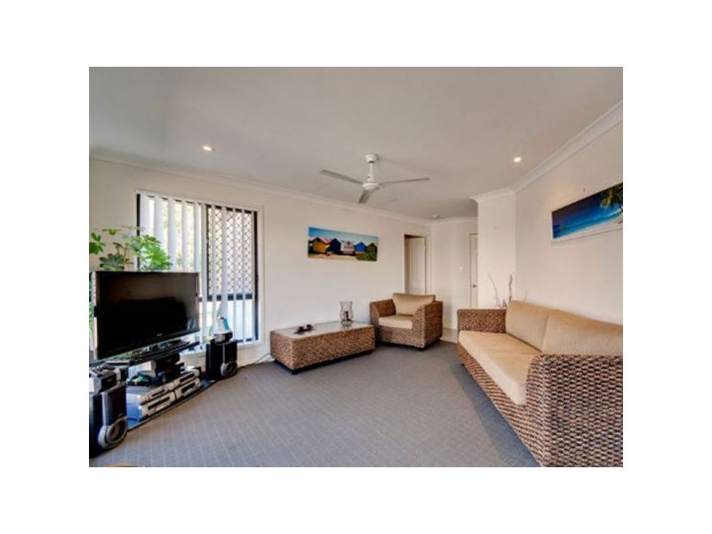 23 Sandstone Boulevard, Ningi QLD 4511