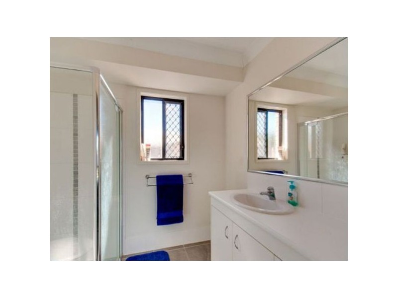 23 Sandstone Boulevard, Ningi QLD 4511