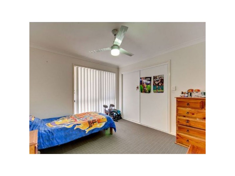 23 Sandstone Boulevard, Ningi QLD 4511
