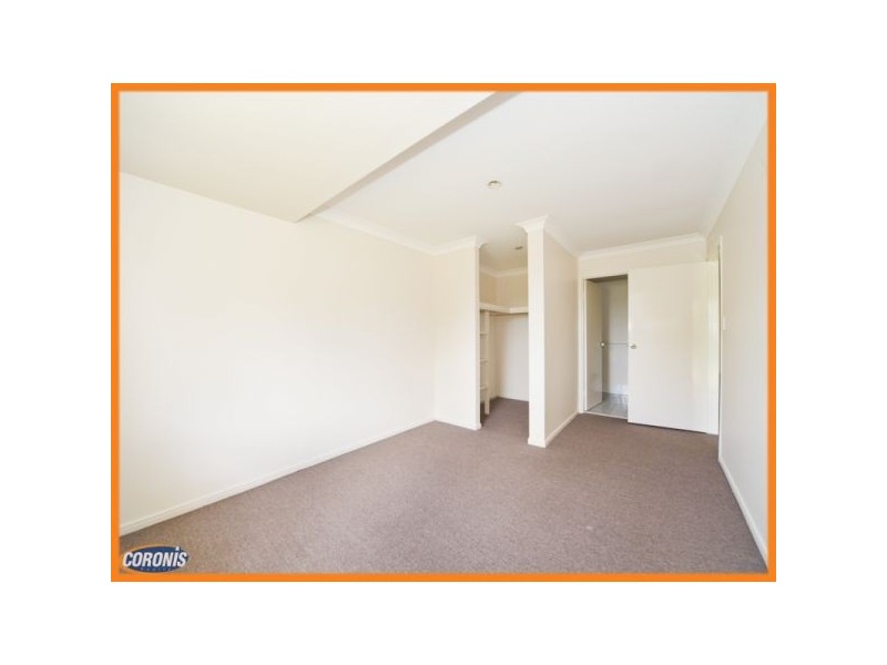 6 Henry Samuel Drive, Redbank Plains QLD 4301