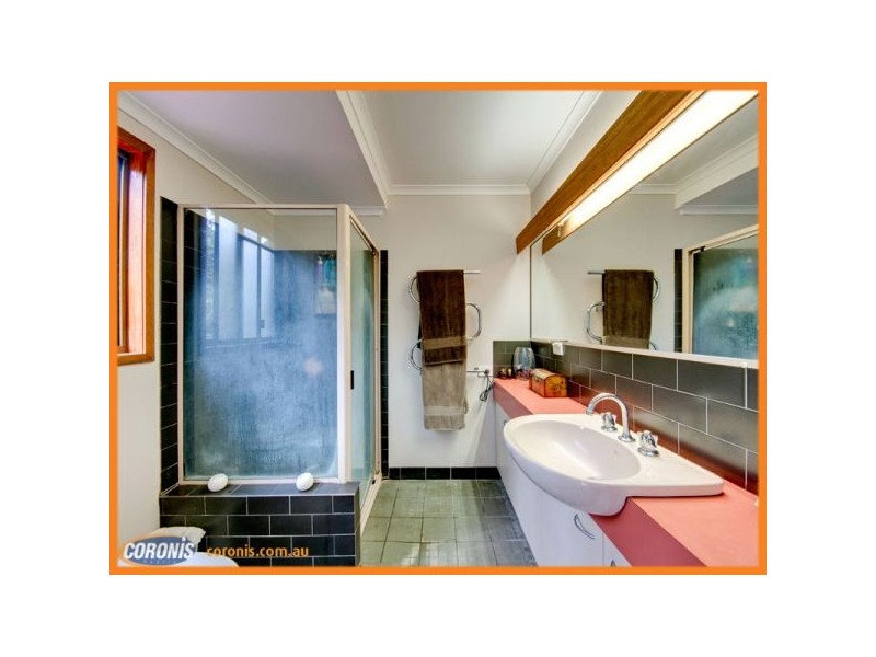 21 Buranda Road, Clear Mountain QLD 4500