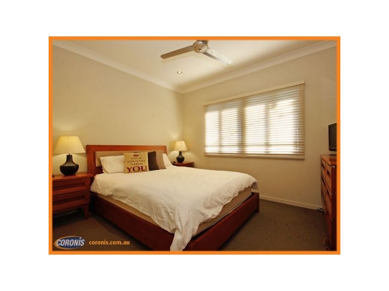 8 Sandralee Street, Brighton QLD 4017