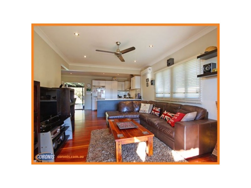 8 Sandralee Street, Brighton QLD 4017