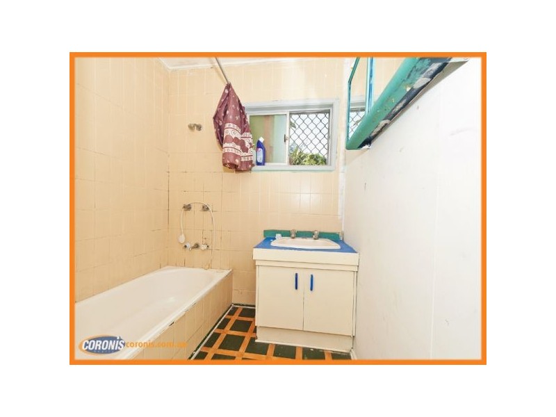20 Whitey Street, Woodridge QLD 4114