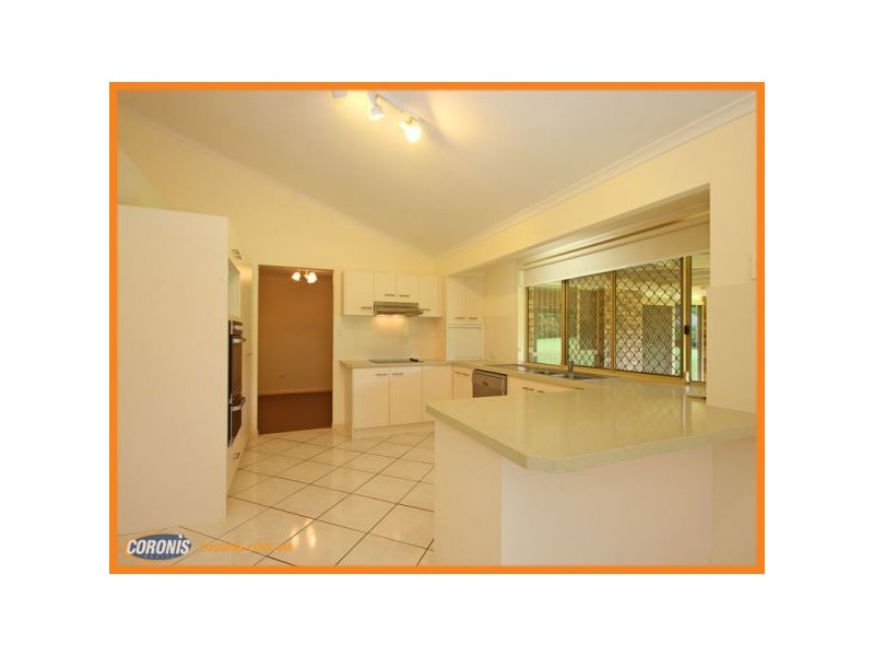 33 Blatchford Drive, Murrumba Downs QLD 4503