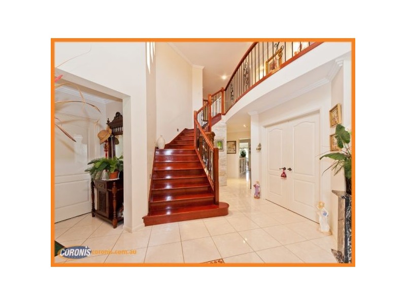 31 The Avenue, Windaroo QLD 4207