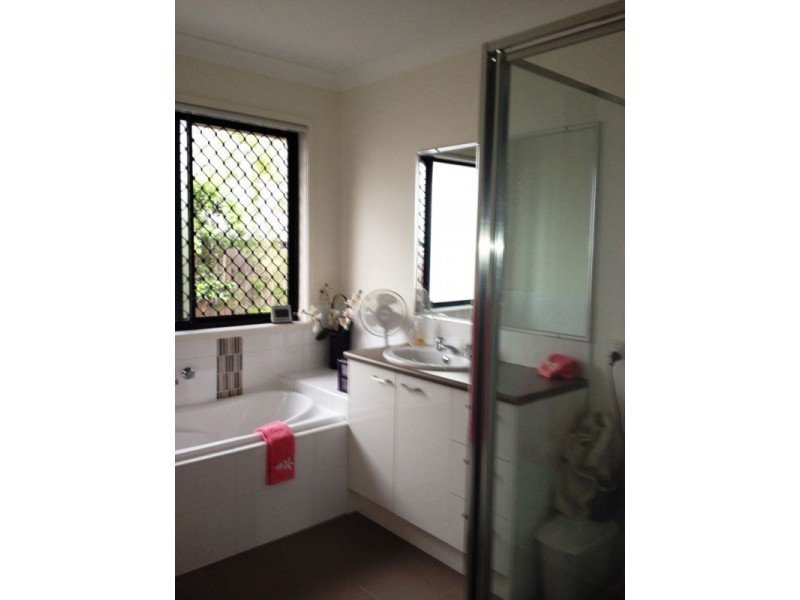 17 Booyong Place, Bridgeman Downs QLD 4035