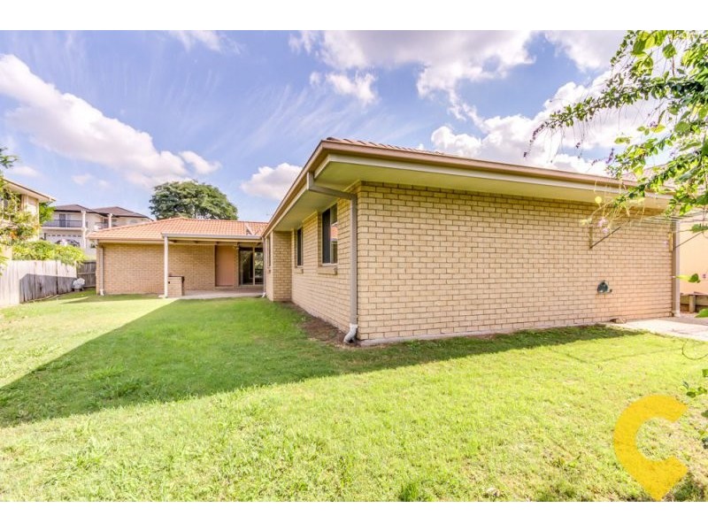 10 Spyglass Street, Oxley QLD 4075