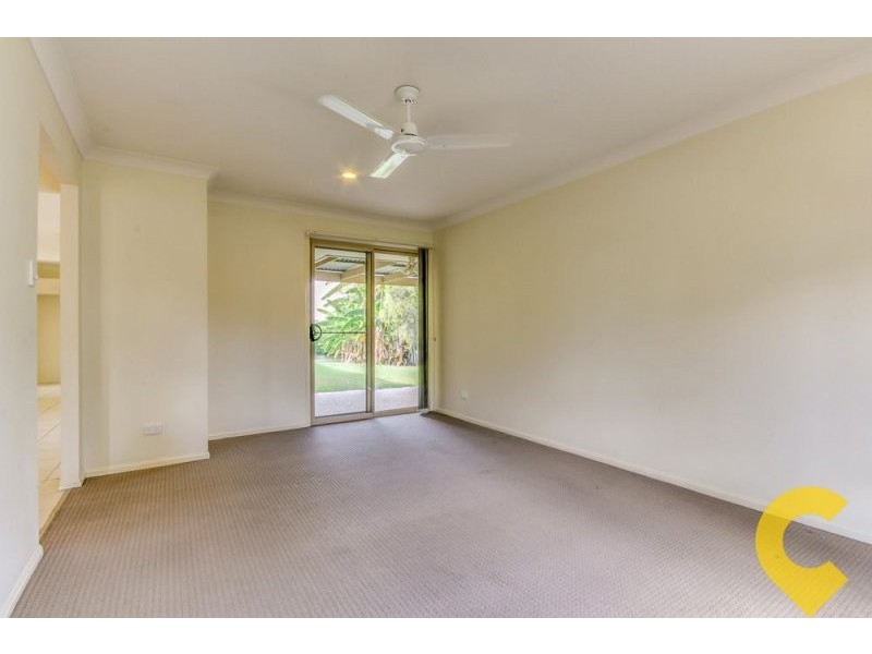 10 Spyglass Street, Oxley QLD 4075