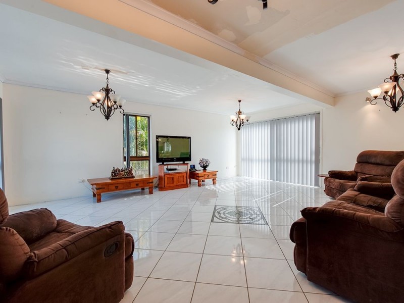 91 Winnetts Road, Daisy Hill QLD 4127