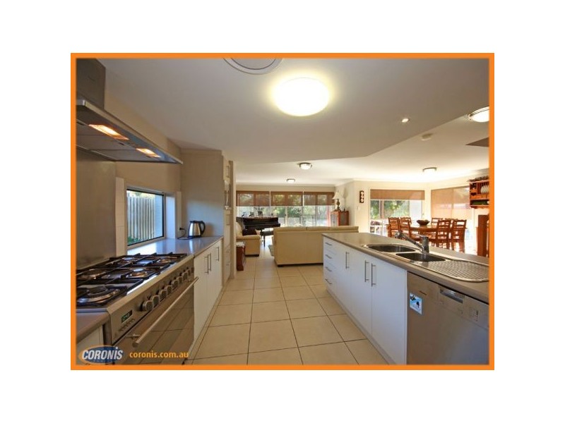 48 Elkington Circuit, North Lakes QLD 4509