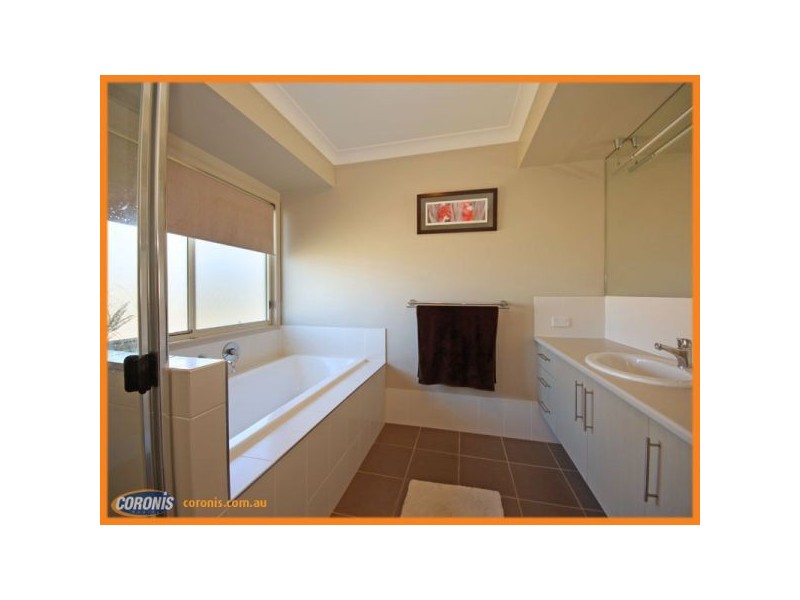 48 Elkington Circuit, North Lakes QLD 4509