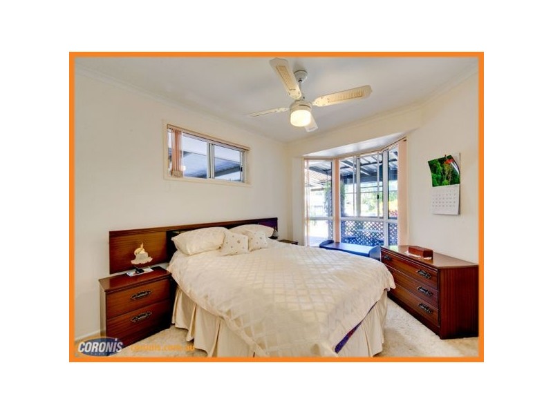 1/8 Dianthus Avenue, Bribie Island QLD 4507