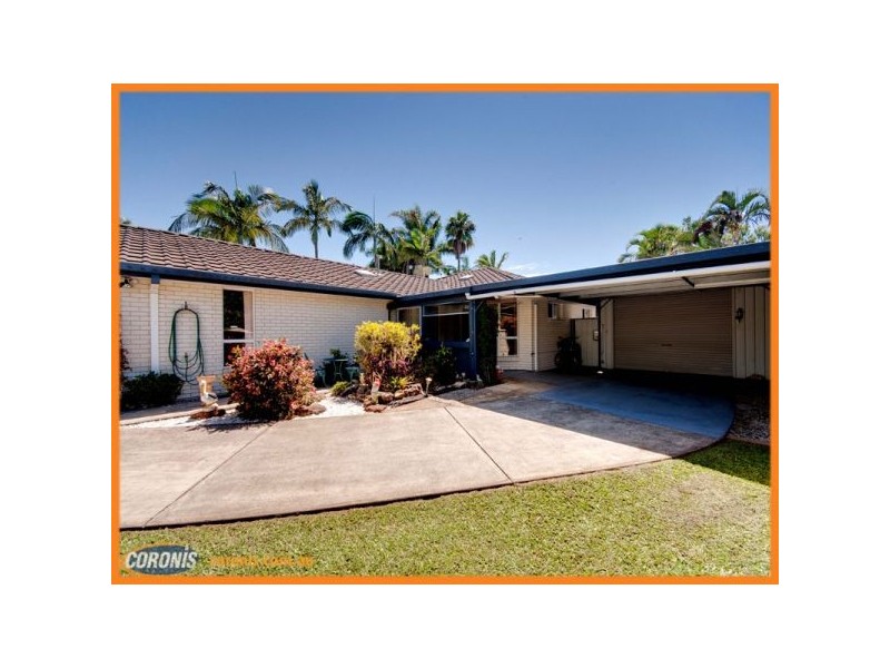 1/8 Dianthus Avenue, Bribie Island QLD 4507