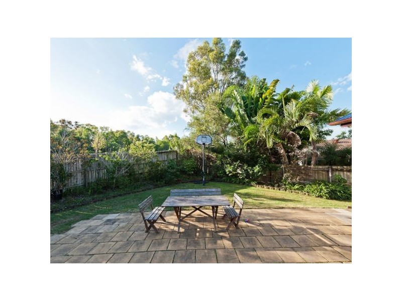 10 Ella Place, Windaroo QLD 4207