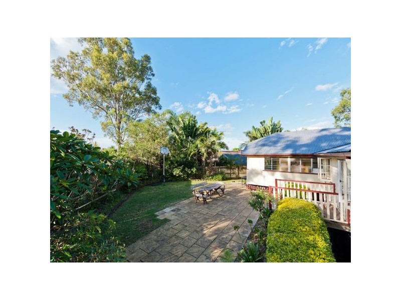 10 Ella Place, Windaroo QLD 4207