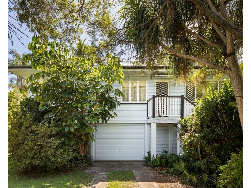 30 Cheviot Street, Grange QLD 4051