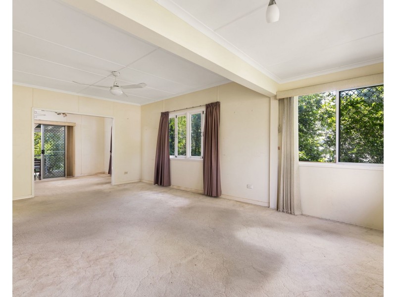 30 Cheviot Street, Grange QLD 4051