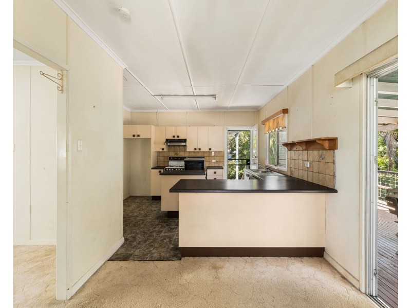 30 Cheviot Street, Grange QLD 4051