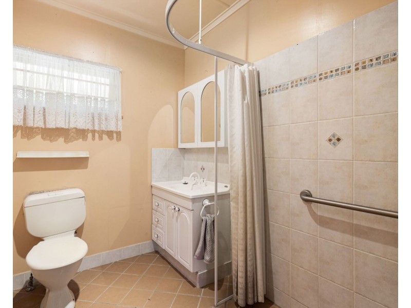 30 Cheviot Street, Grange QLD 4051