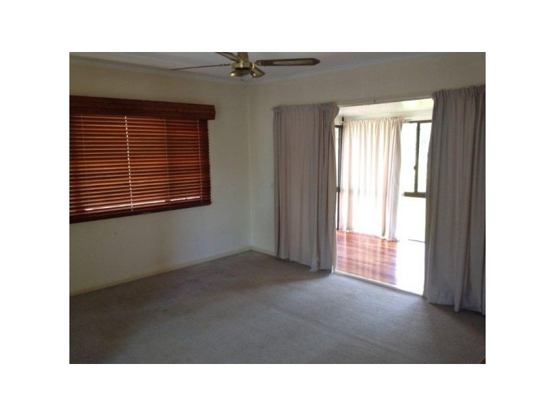 19 Derrima Crescent, Ferny Hills QLD 4055