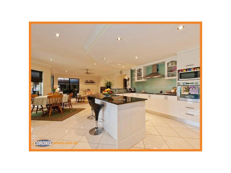 31 The Avenue, Windaroo QLD 4207