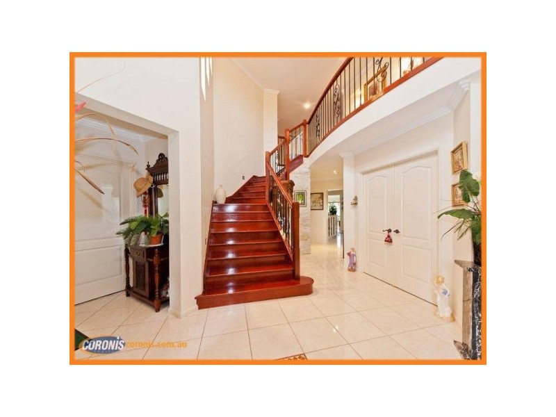 31 The Avenue, Windaroo QLD 4207