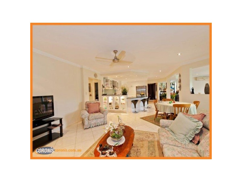 31 The Avenue, Windaroo QLD 4207