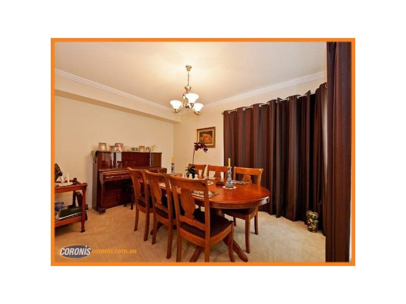 31 The Avenue, Windaroo QLD 4207