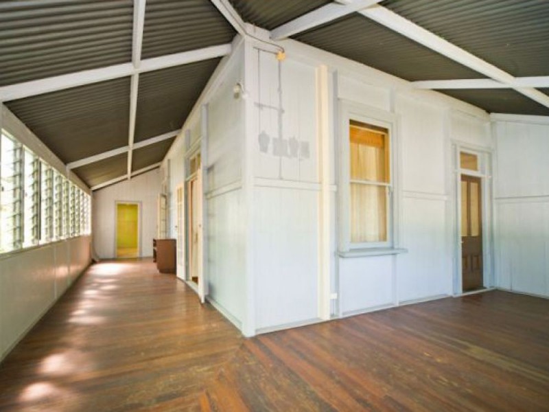 18 Cartwright Street, Windsor QLD 4030