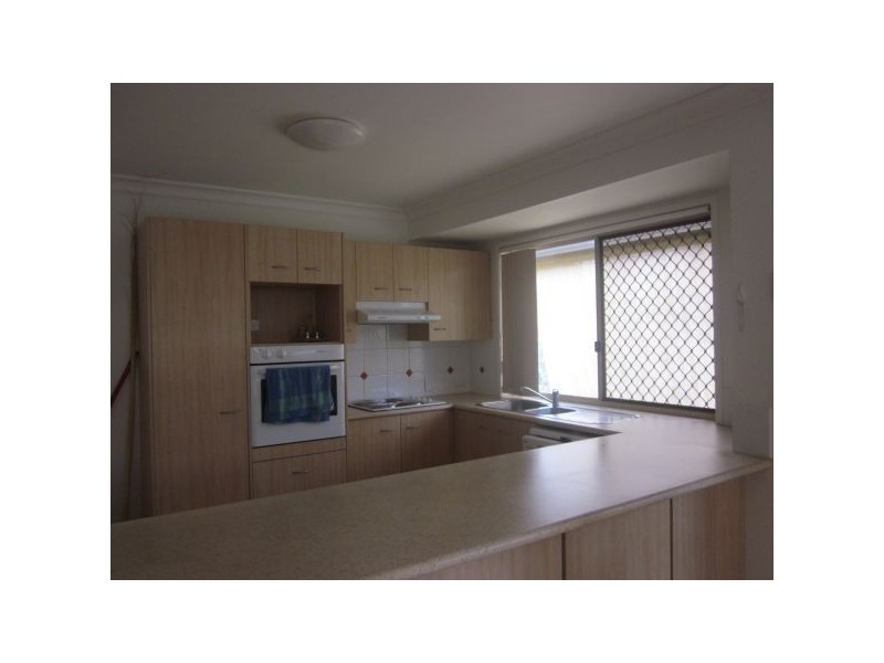 4 Groves Cresent, Boondall QLD 4034