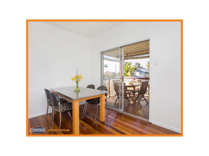 98 Clayton Street, Sandgate QLD 4017