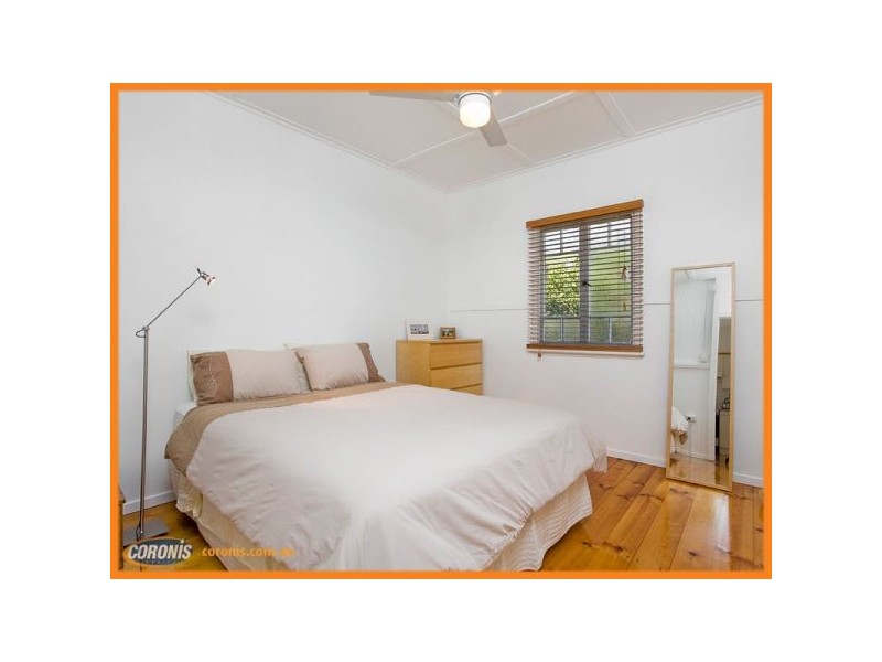 98 Clayton Street, Sandgate QLD 4017