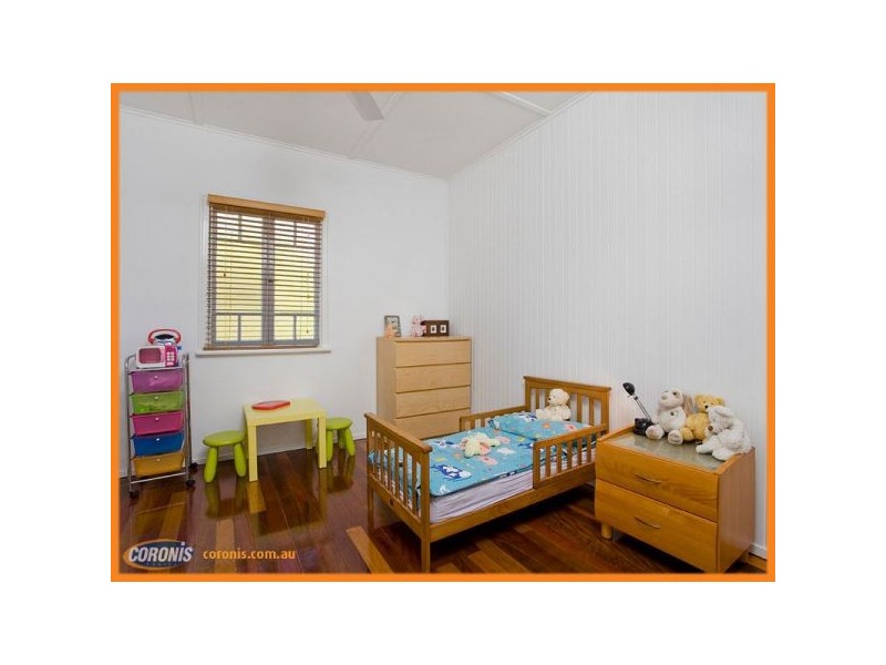 98 Clayton Street, Sandgate QLD 4017