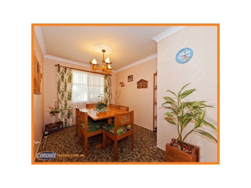 5 Lobelia Avenue, Daisy Hill QLD 4127