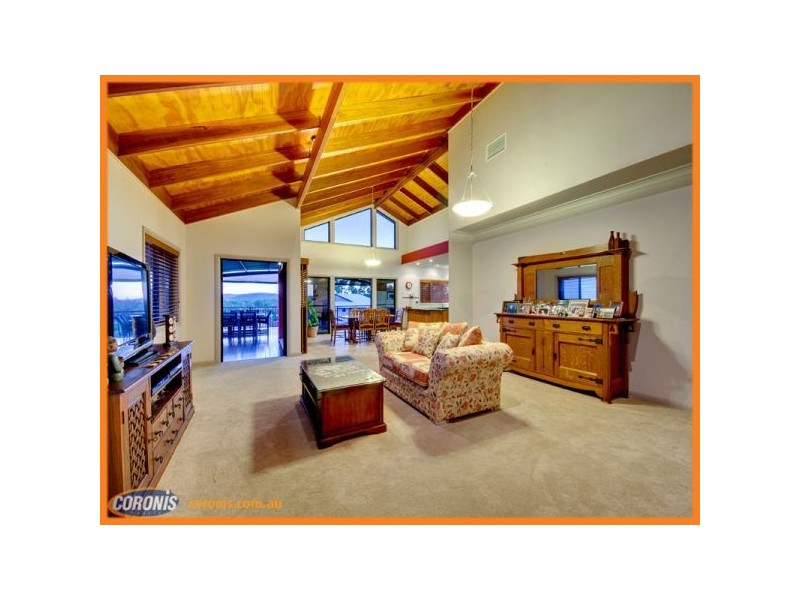 26 Yarraman Street, Arana Hills QLD 4054