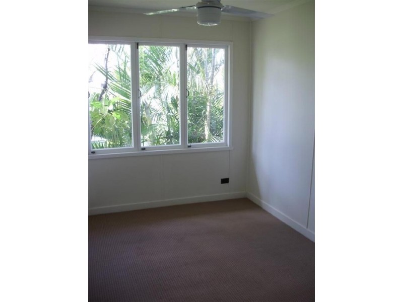 46 Normanton Street, Stafford Heights QLD 4053