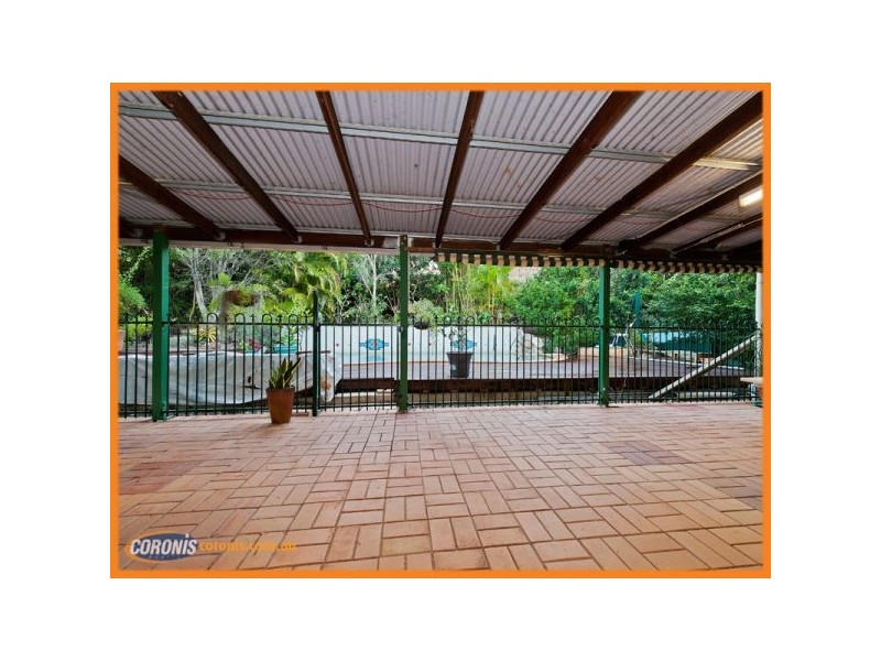 1 Magpie Place, Albany Creek QLD 4035