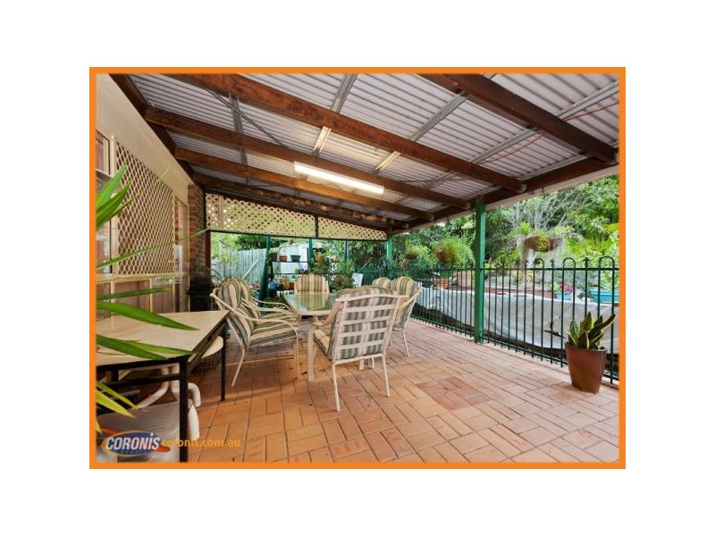 1 Magpie Place, Albany Creek QLD 4035